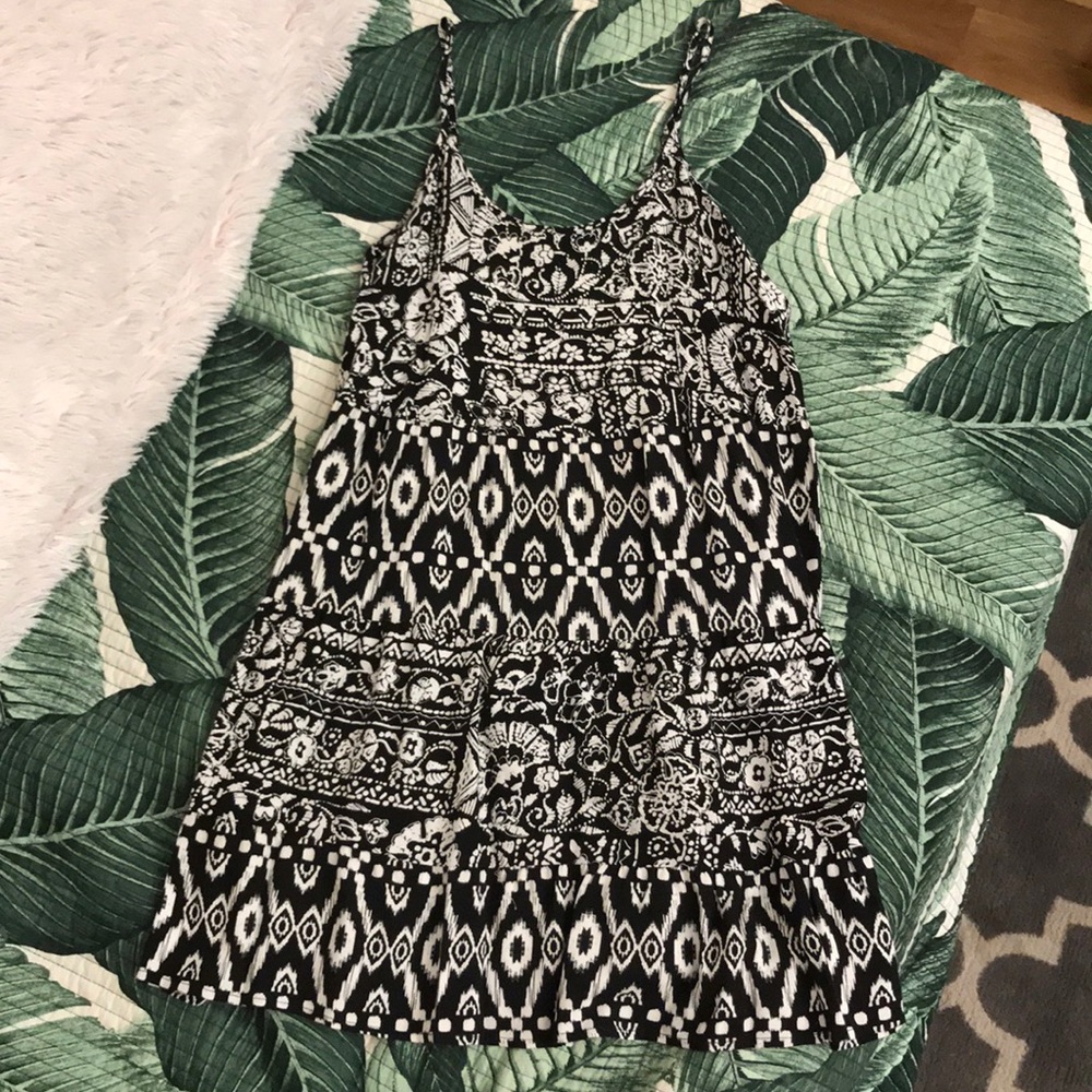 B&W printed spaghetti strap dress
